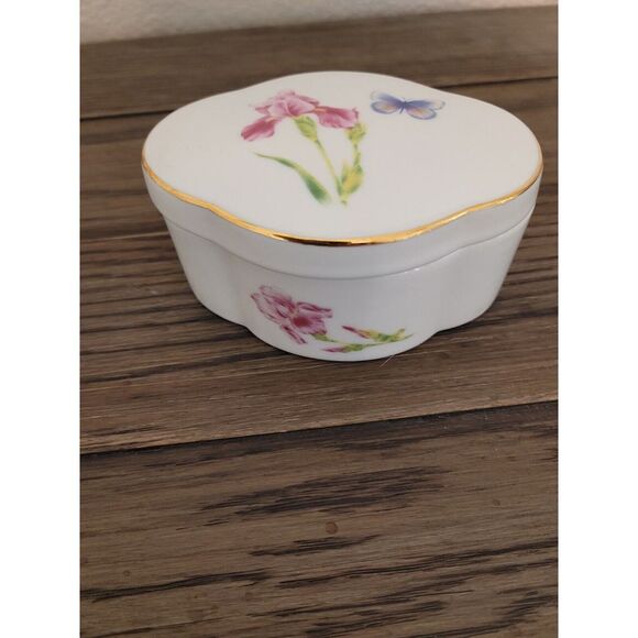 7 Delicately Hand painted Iris Japanese Pieces. Vases, Plate, Trinket‎ Box, Fans - Picture 11 of 16